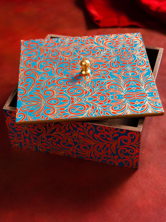 blue red gold