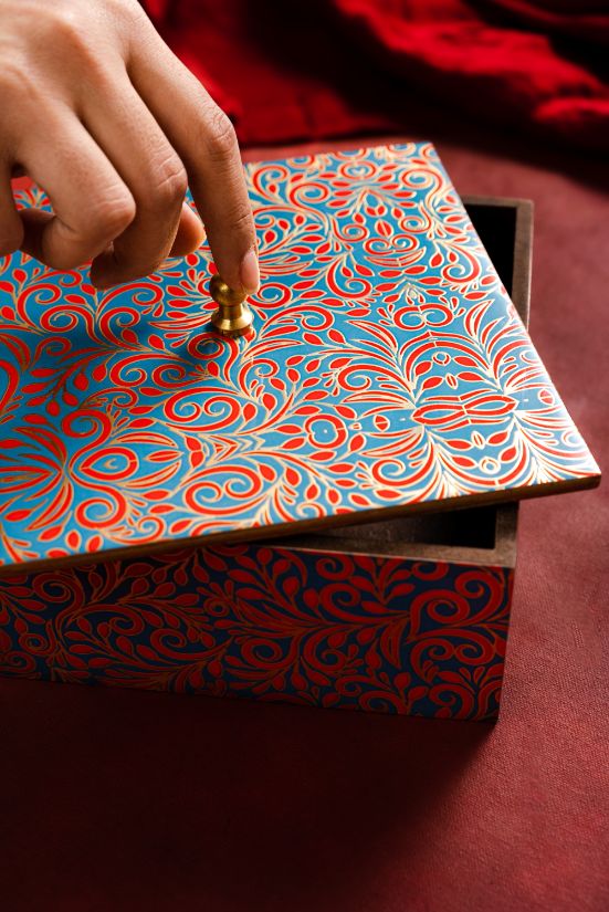 blue red gold