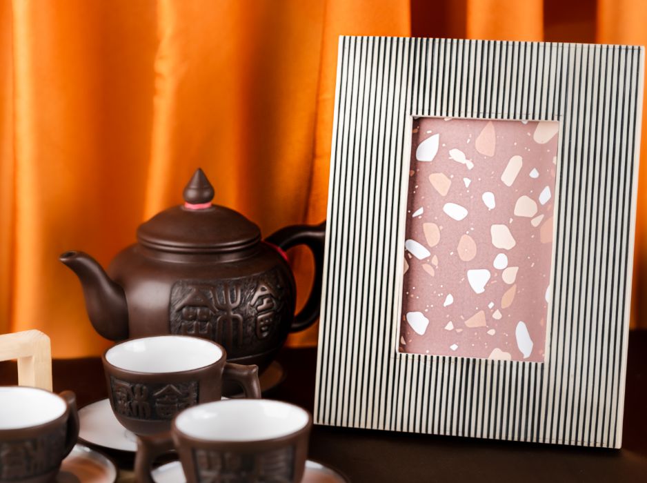 Photo Frame Black+White Resin Stripes