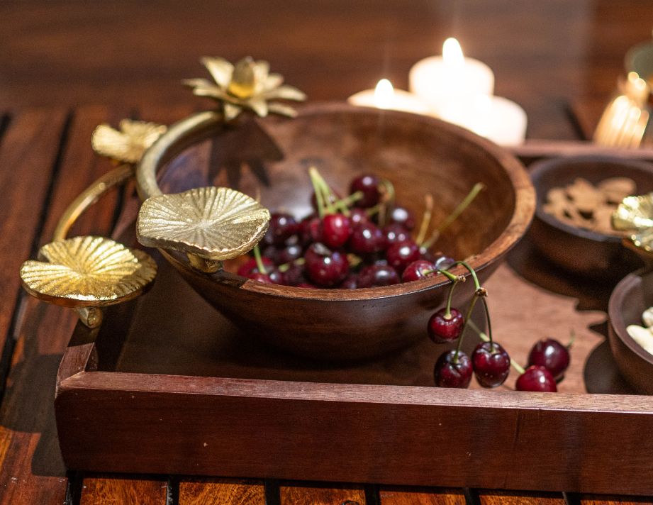 Serving Bowl Wooden - Metal Handle - Bloom - 8&quot;